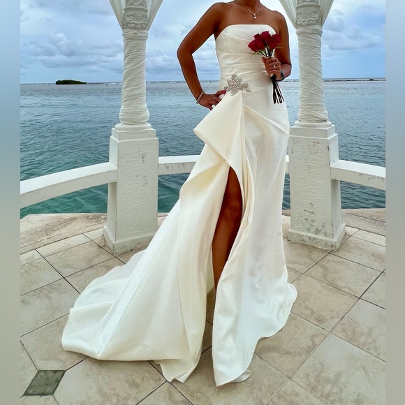 COPY - David’s Bridal  Wedding Dress *Jamaica  Wedding *  Dry cleaned. Ivory RE… - Picture 6 of 7